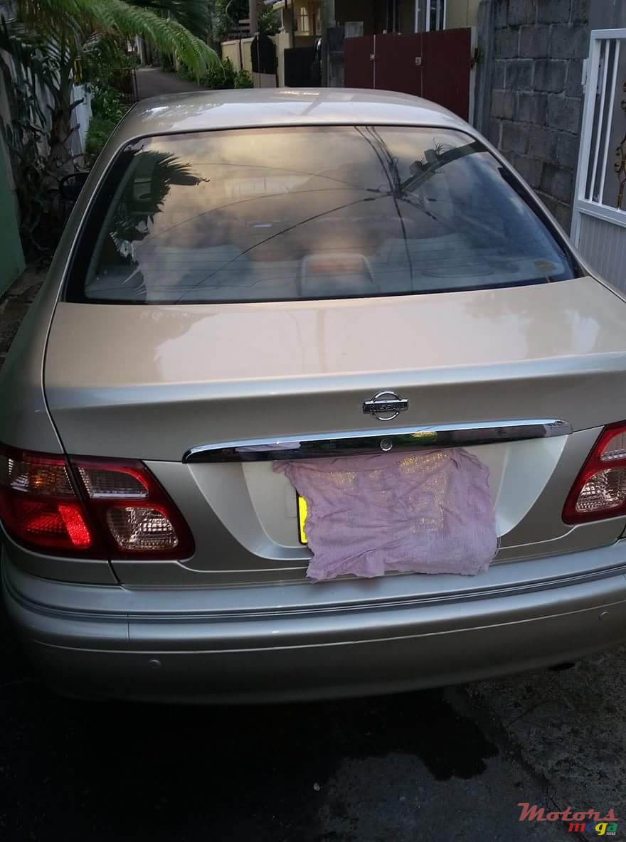 2002' Nissan photo #2