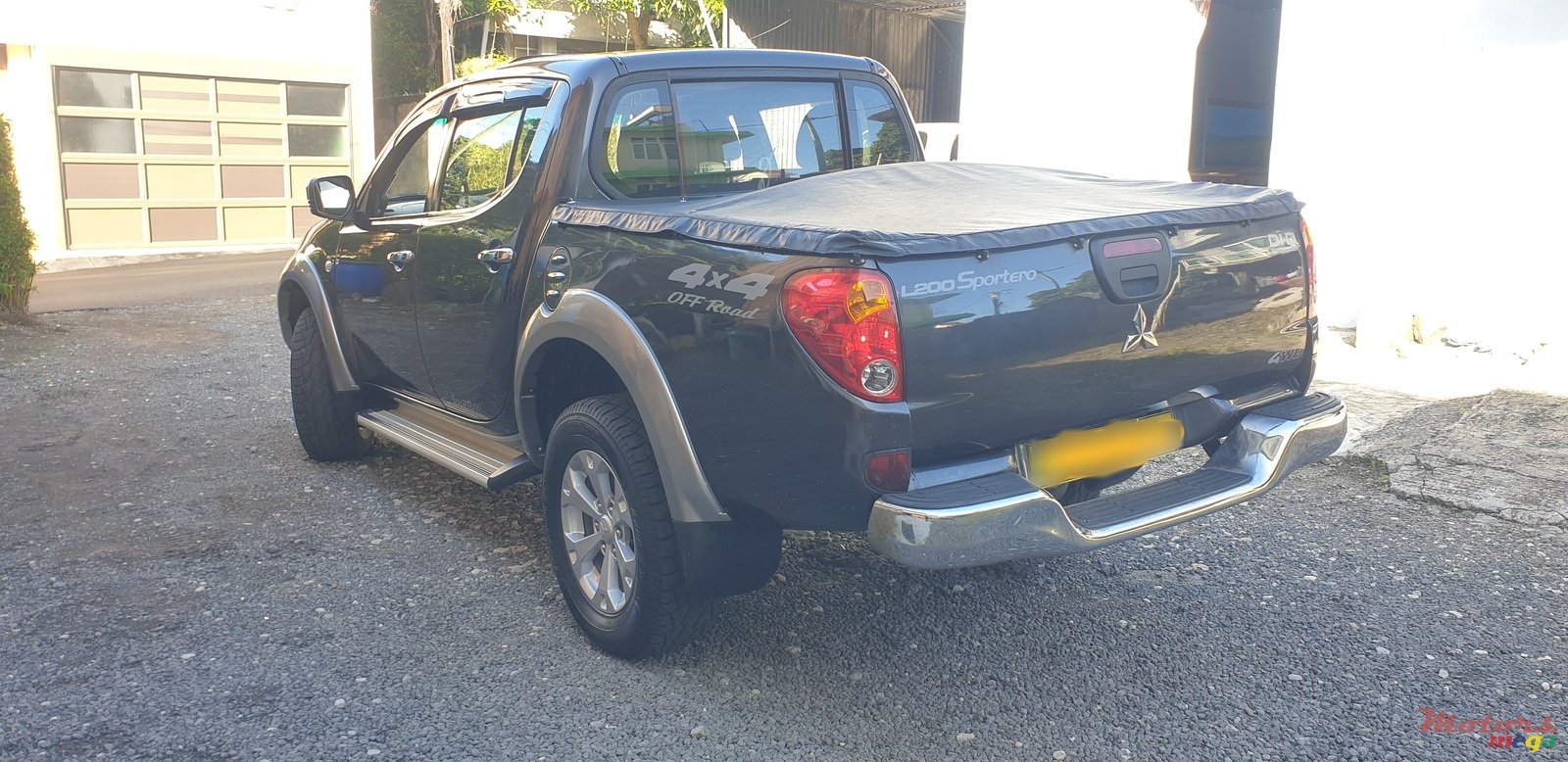 2011' Mitsubishi L200 Sportero photo #4