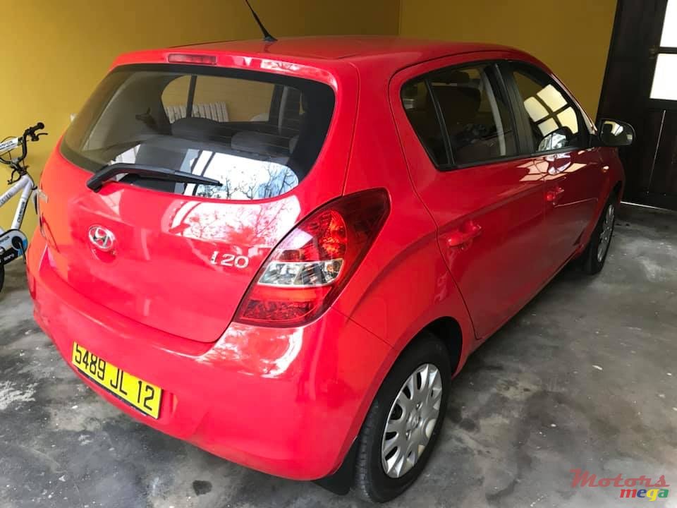2012' Hyundai i20 photo #4