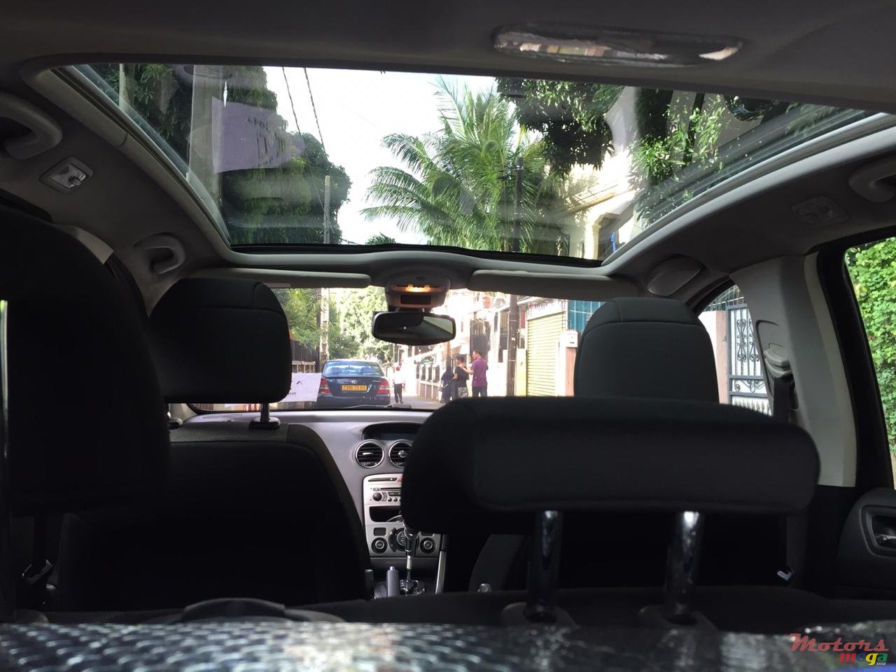 2009' Peugeot 308 photo #5