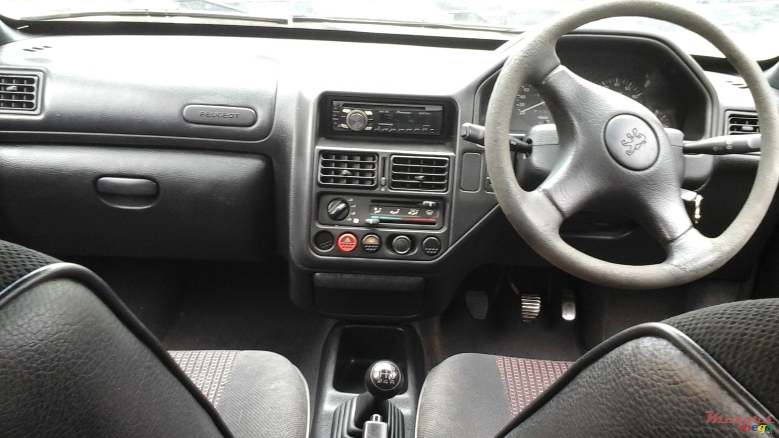 1998' Peugeot 106 photo #2