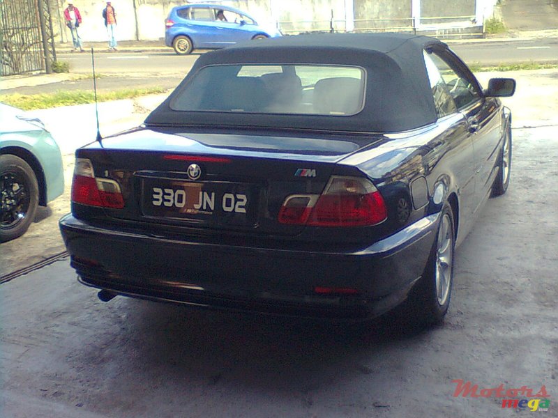 2002' BMW 3 Series Convertible photo #1
