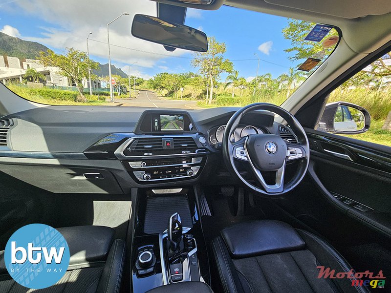 2019' BMW X3 photo #7