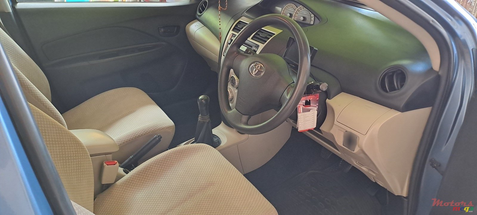 2007' Toyota Yaris photo #4