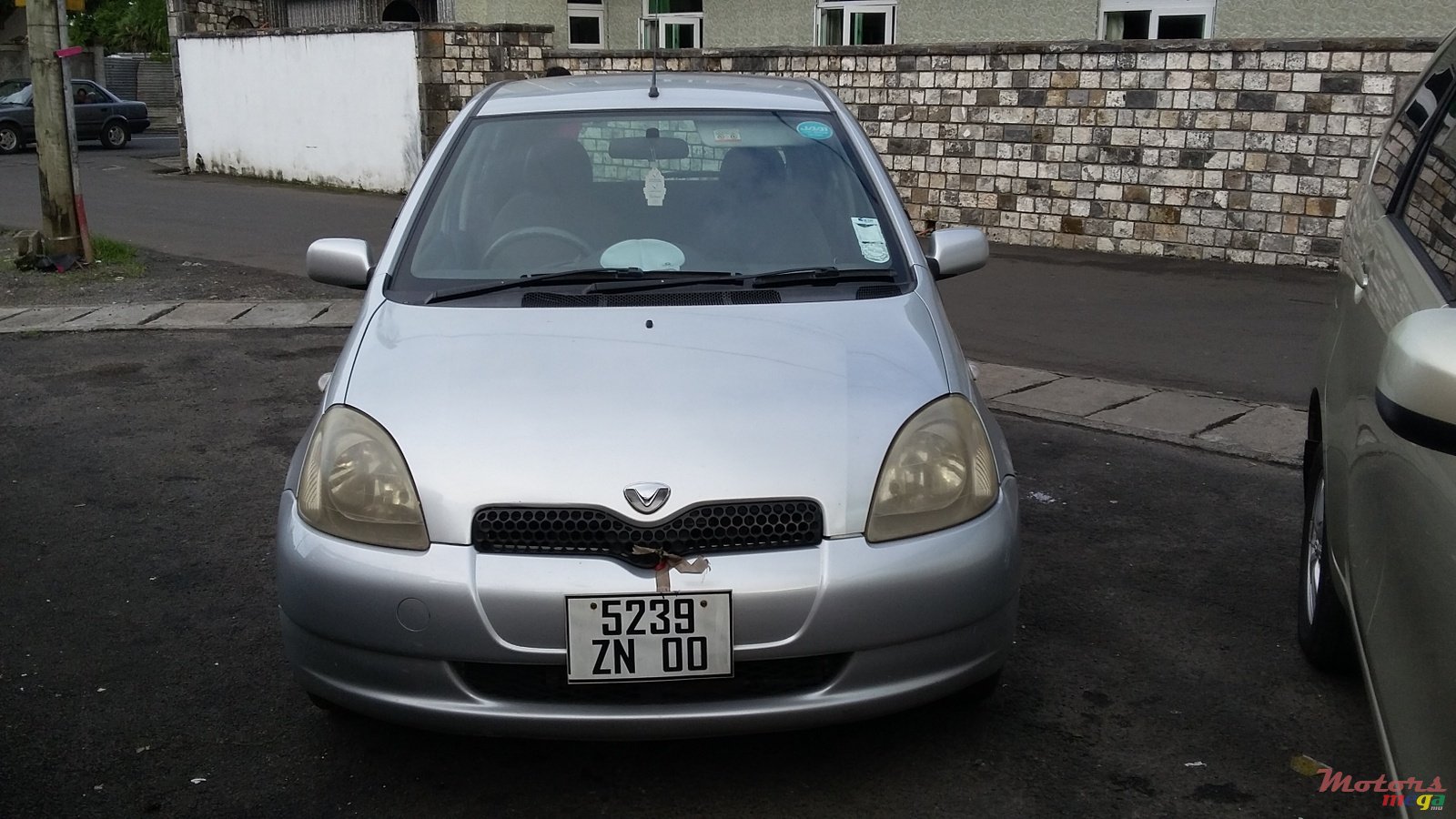 2000' Toyota photo #1