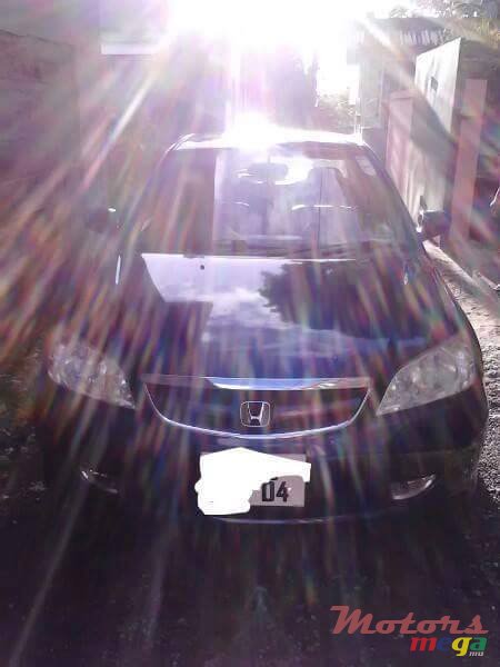 2004' Honda Civic photo #1