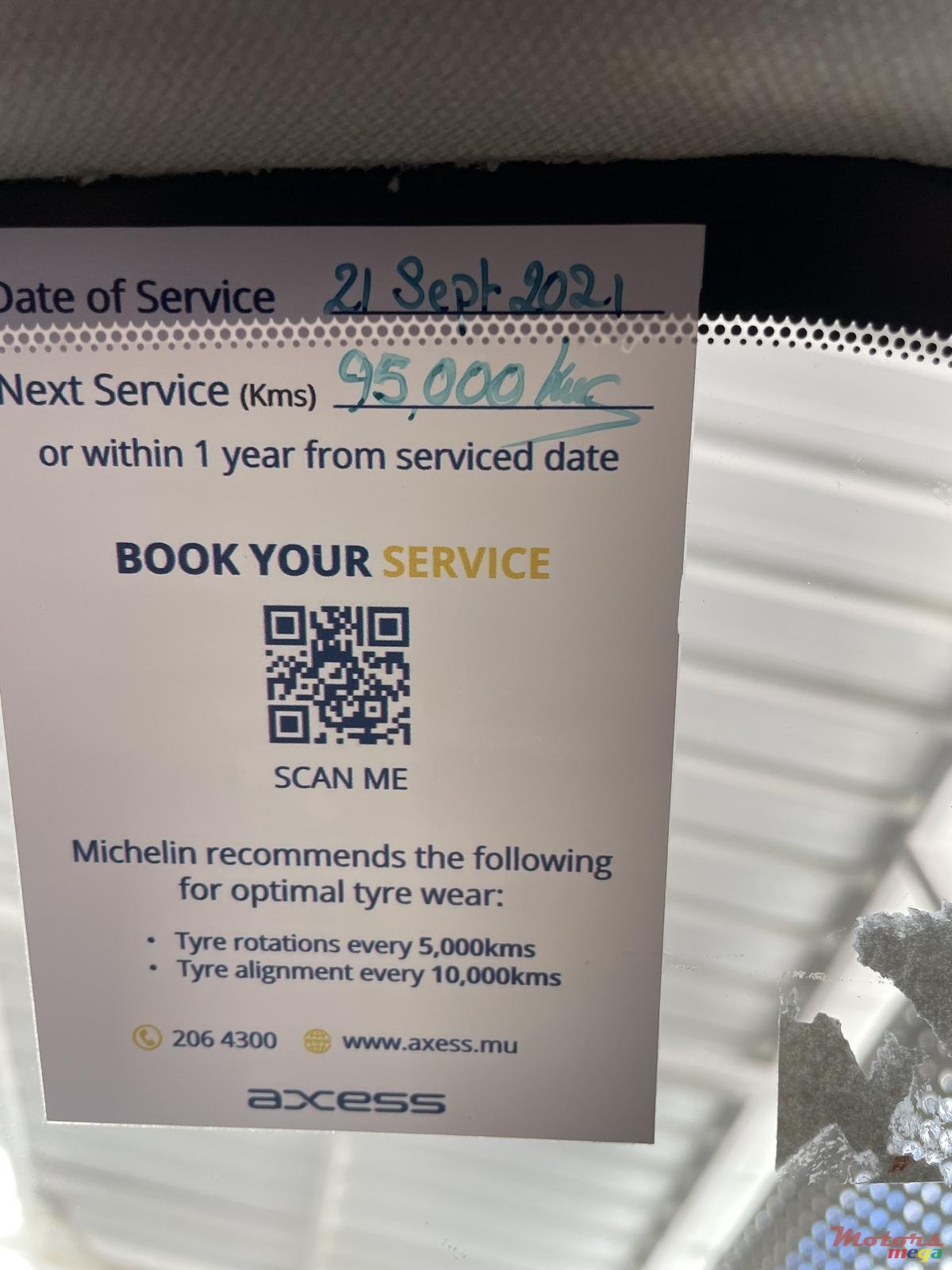 2015' Mazda 3 Hatchback photo #7