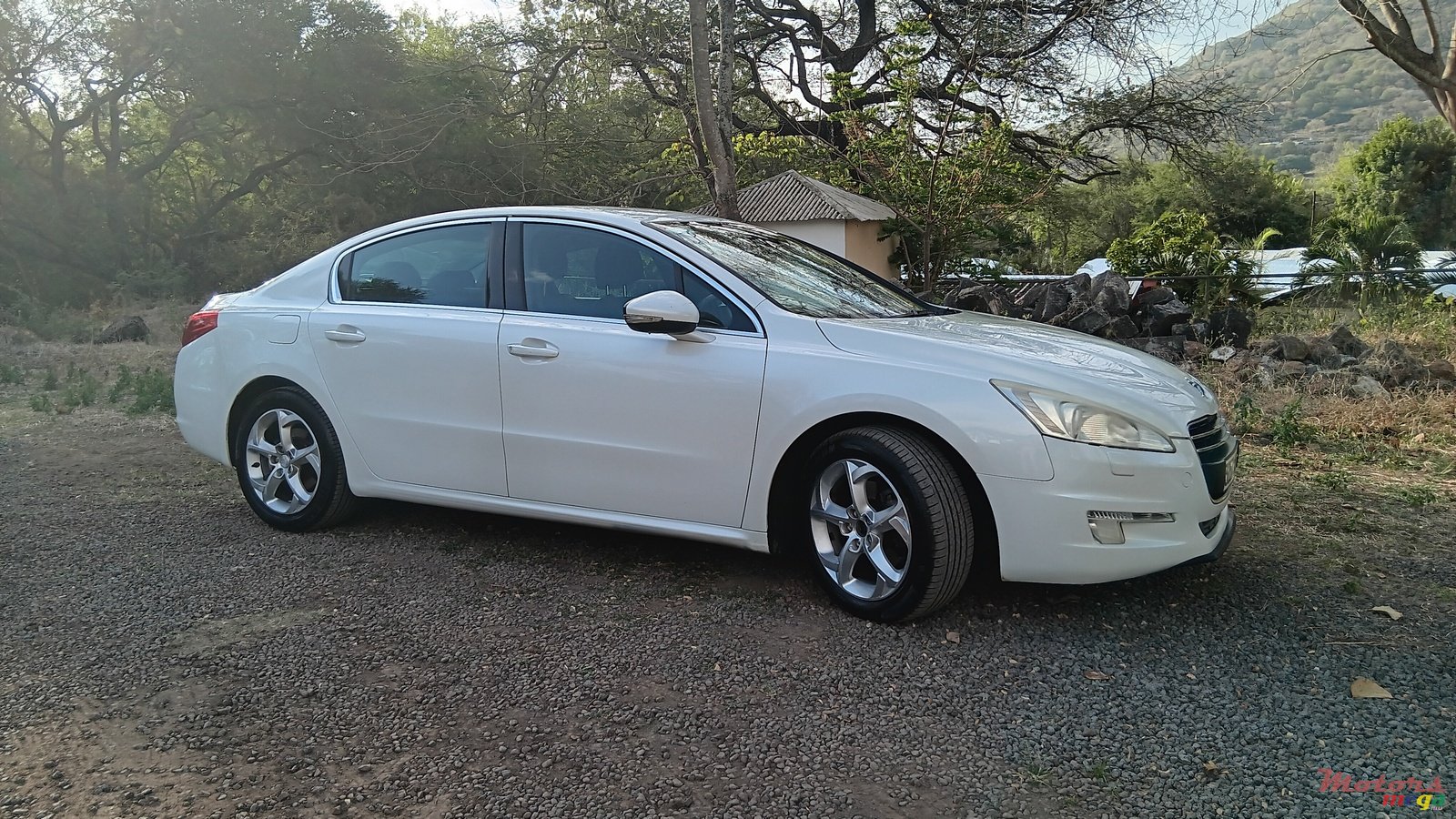 2012' Peugeot photo #1