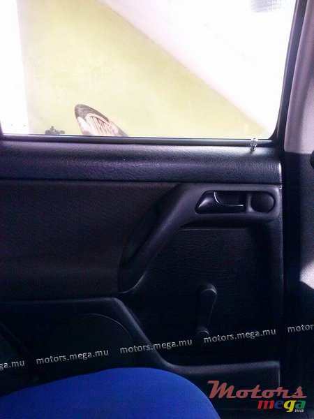 1998' Volkswagen Golf photo #7