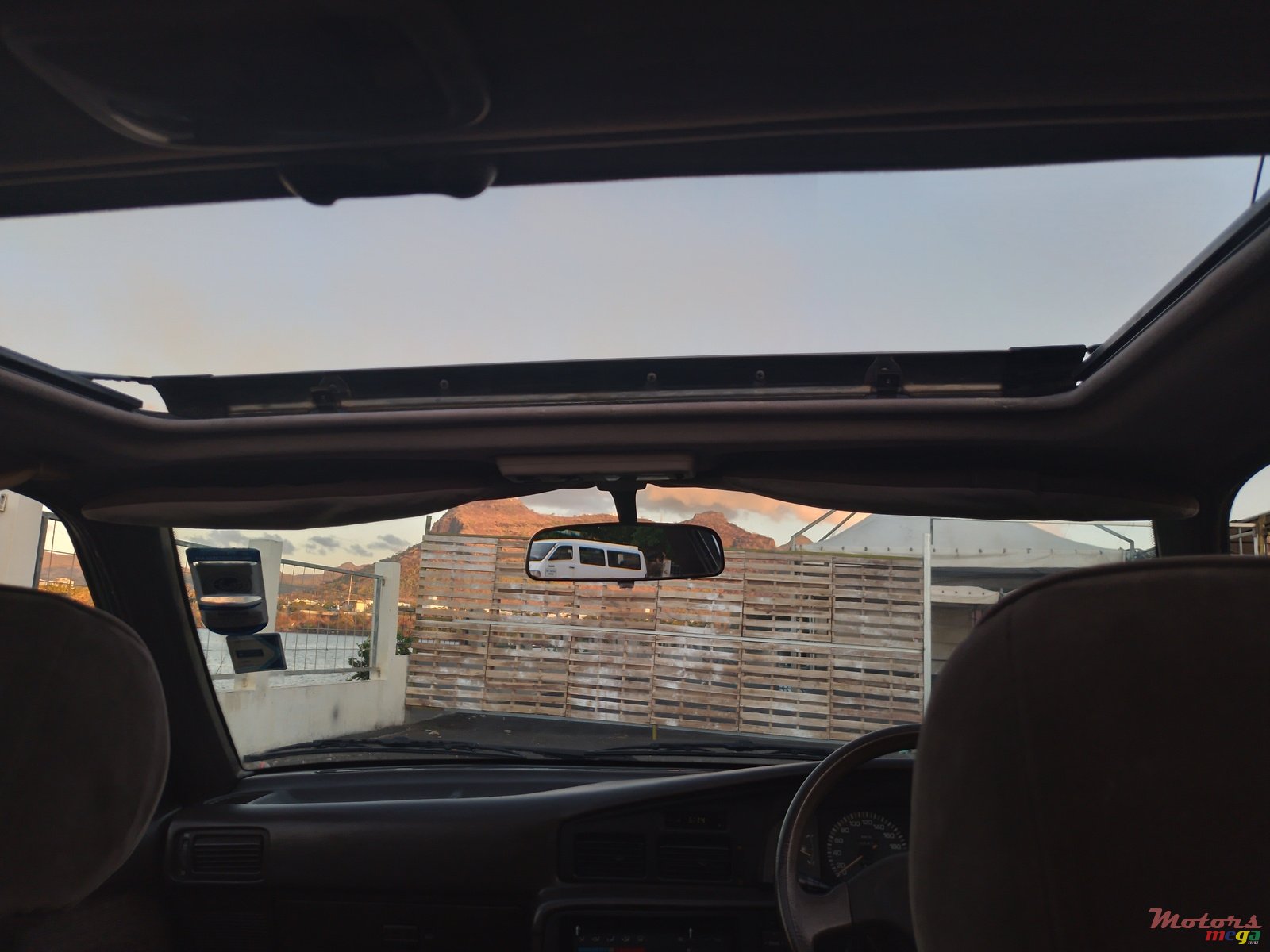 1990' Toyota Corona photo #2