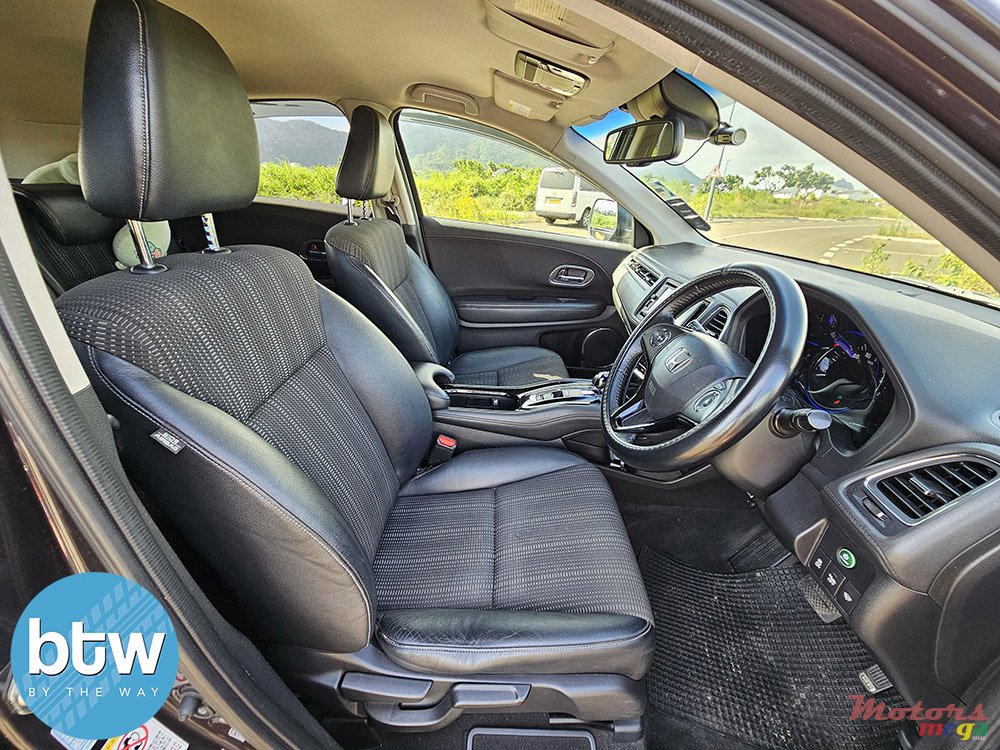 2014' Honda Vezel photo #5