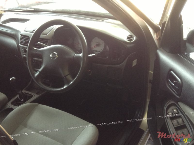 2009' Nissan Sunny N17 photo #4