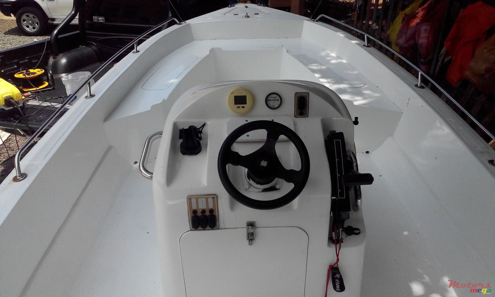 2001' Tremlett 3 V-hull photo #3