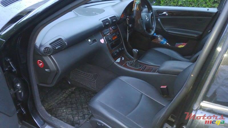 2001' Mercedes-Benz 200 photo #5