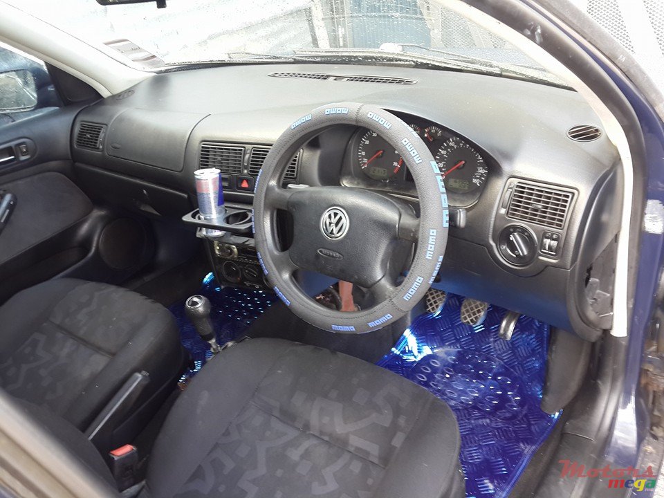 1999' Volkswagen Golf GTI Golf 4 photo #2