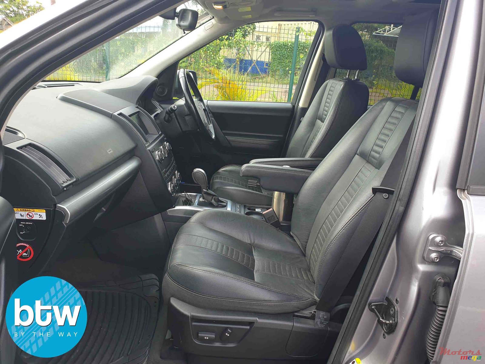 2013' Land Rover Freelander 2 Si4 photo #6