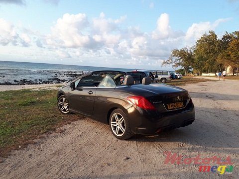 2012' Peugeot 308 photo #2