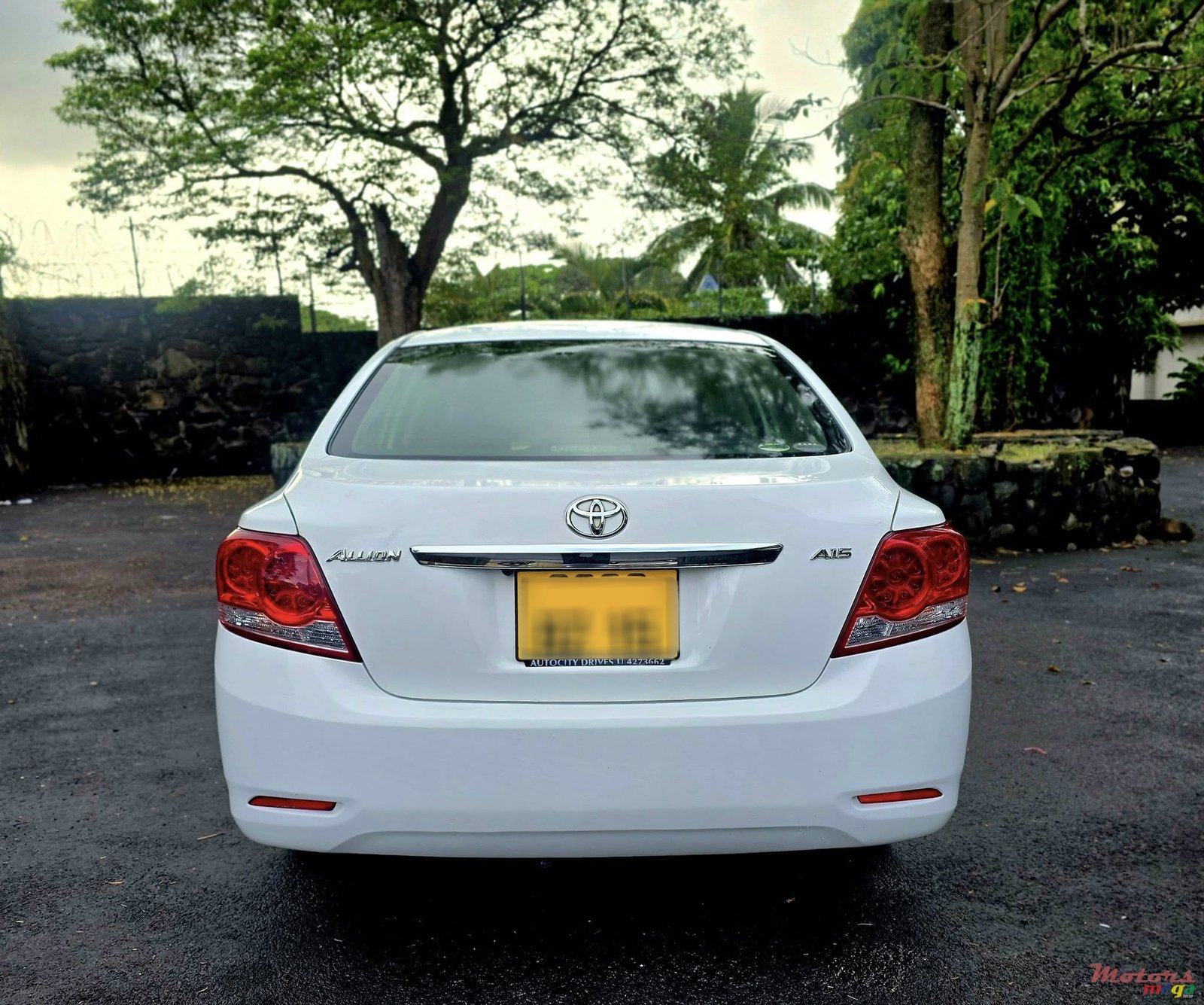 2015' Toyota Allion photo #3