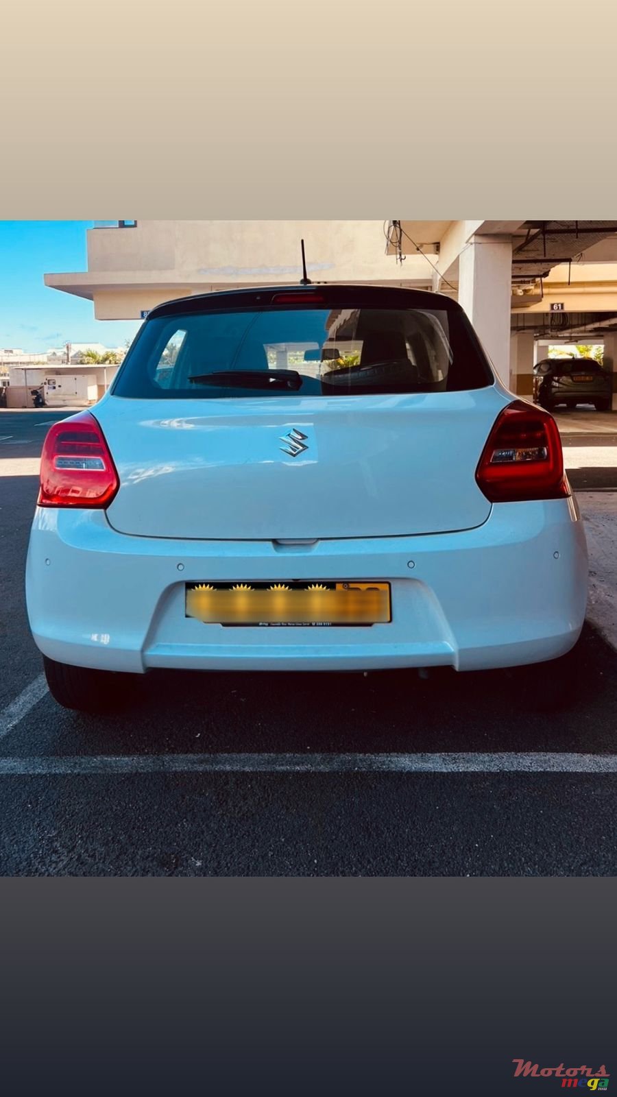 2022' Suzuki Swift photo #3