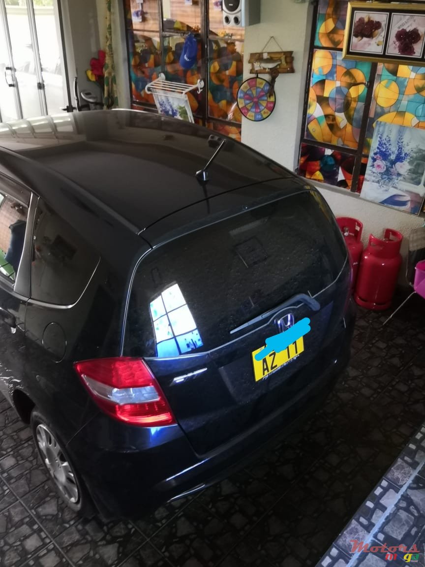 2010' Honda Fit photo #1