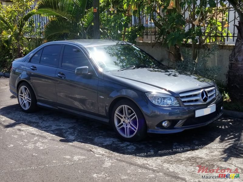 2010' Mercedes-Benz C-Class 180 AMG photo #2