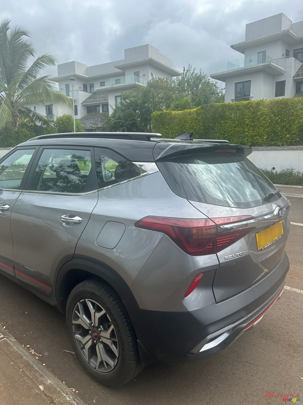 2021' Kia Sedona Seltos photo #4