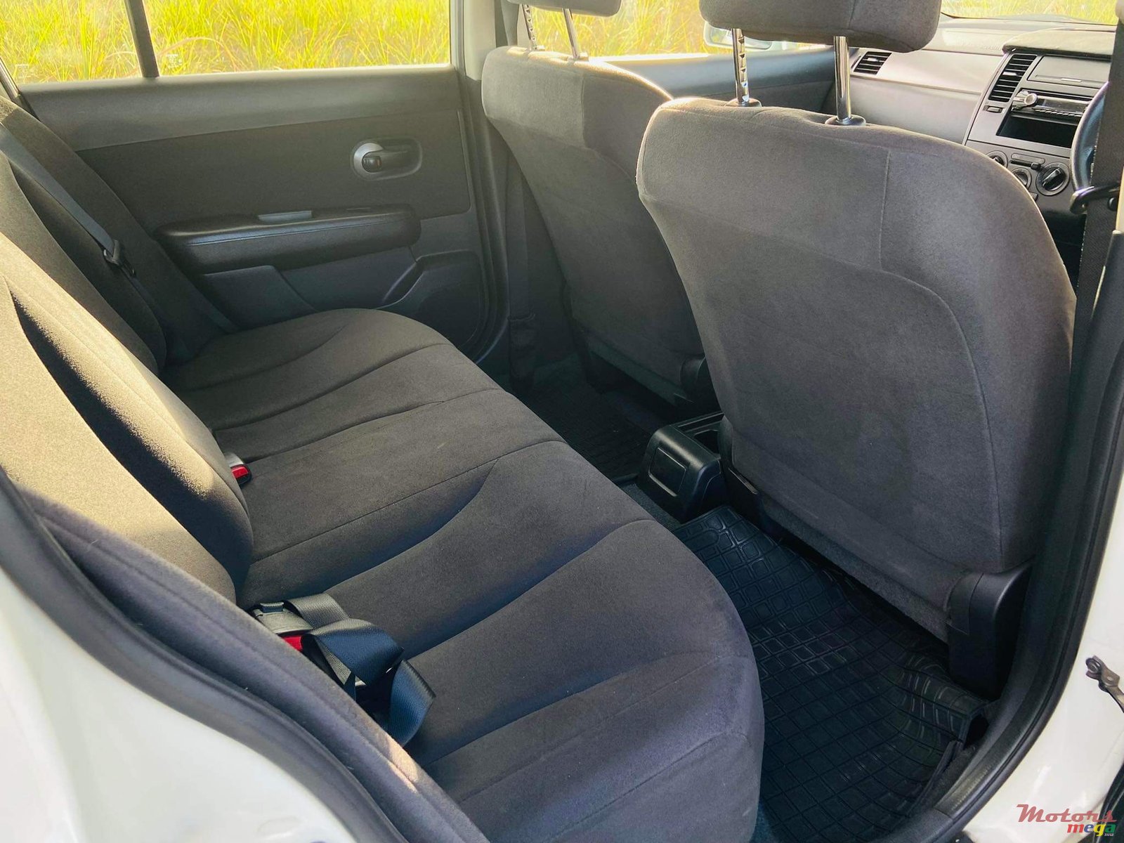 2006' Nissan Tiida photo #7