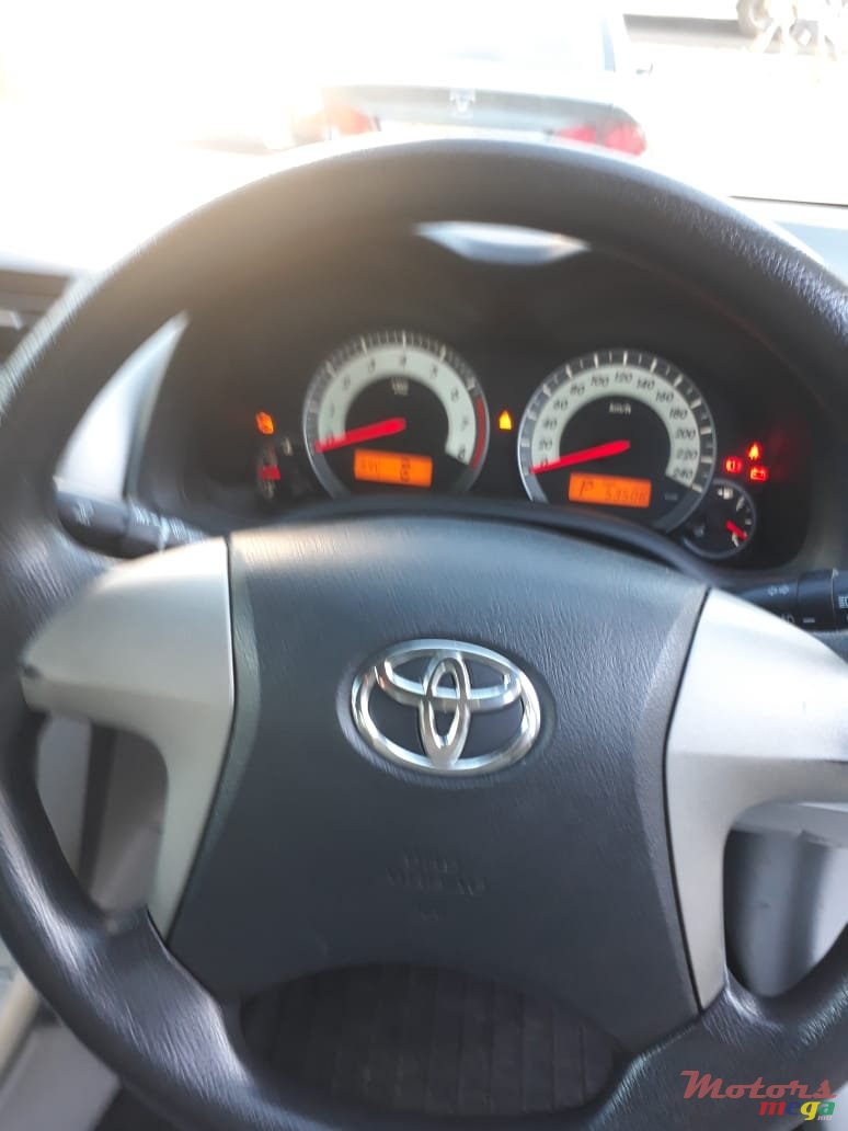 2014' Toyota Corolla photo #5