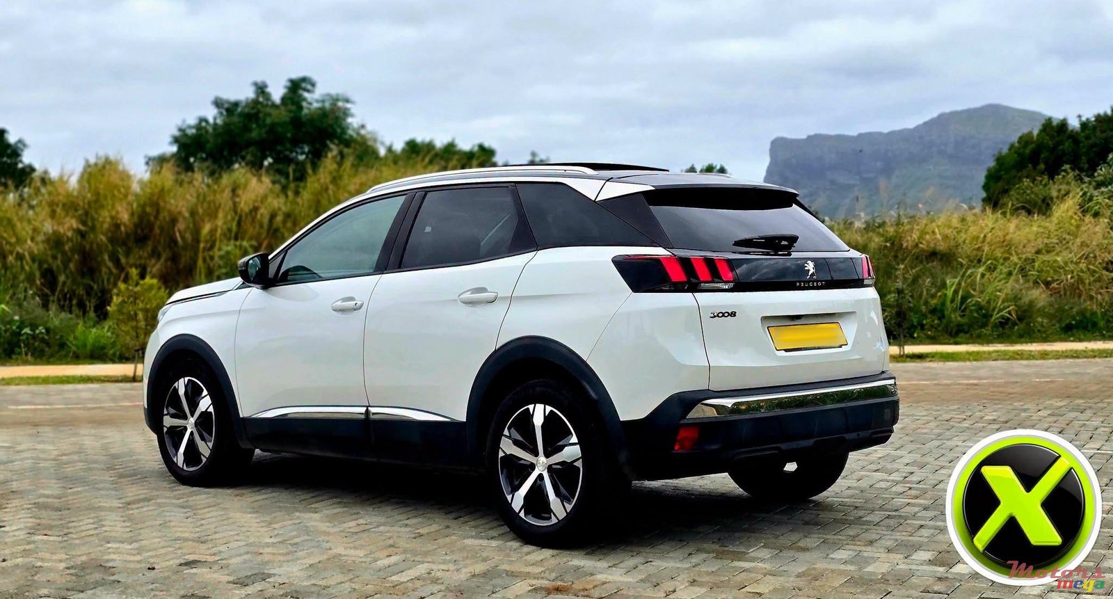 2018' Peugeot 3008 Allure photo #6