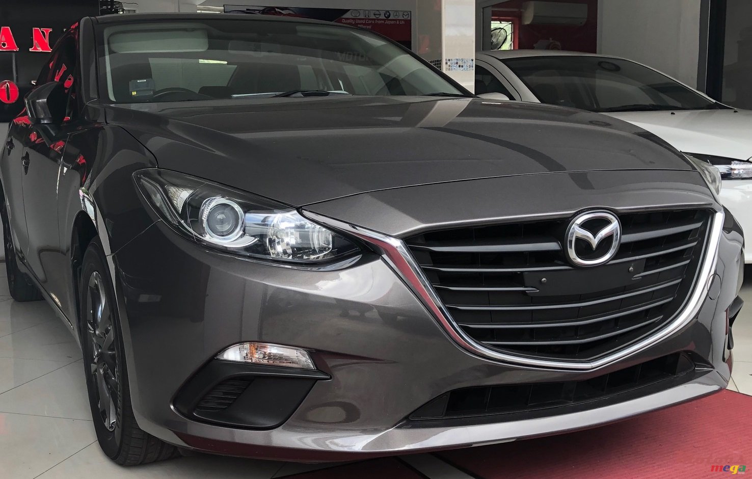 2016' Mazda Axela photo #1