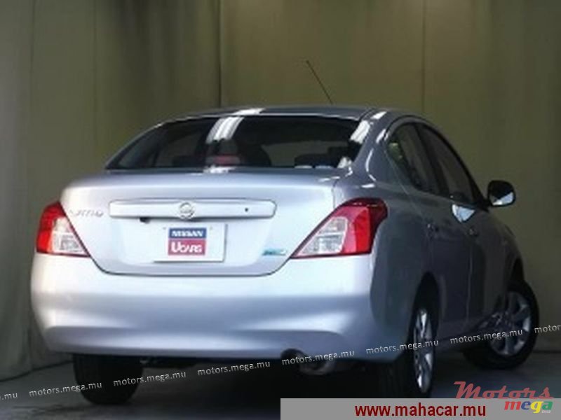 2012' Nissan Tiida photo #2
