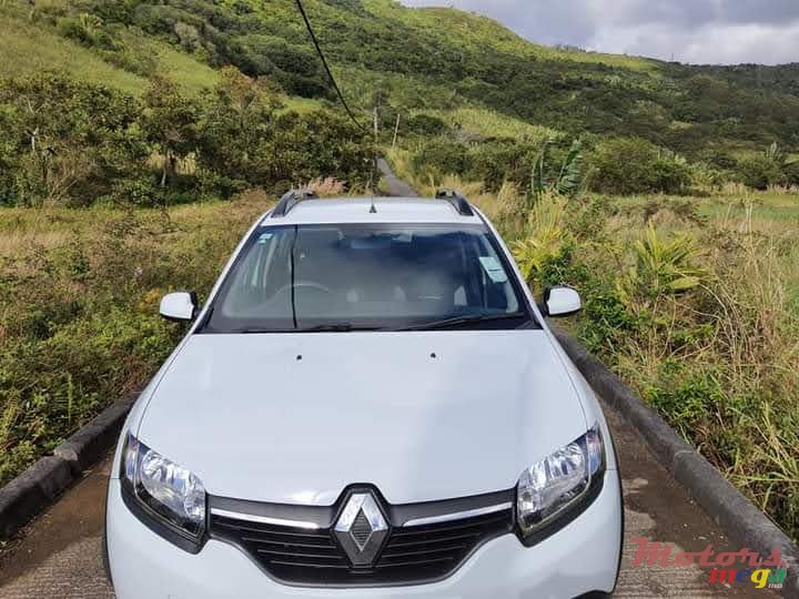 2017' Renault Sandero StepWay photo #3