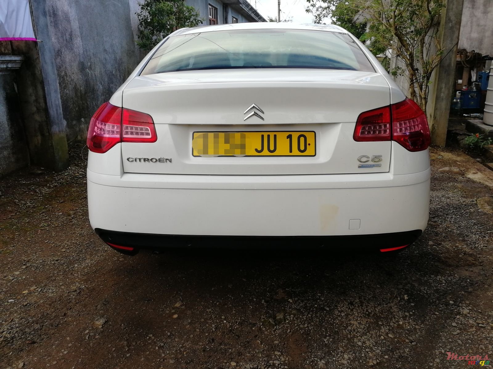 2010' Citroen C5 photo #6