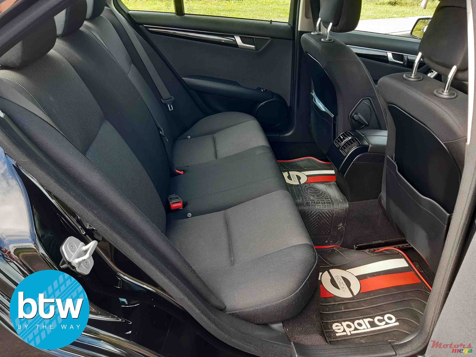 2014' Mercedes-Benz C-Class 180 photo #4