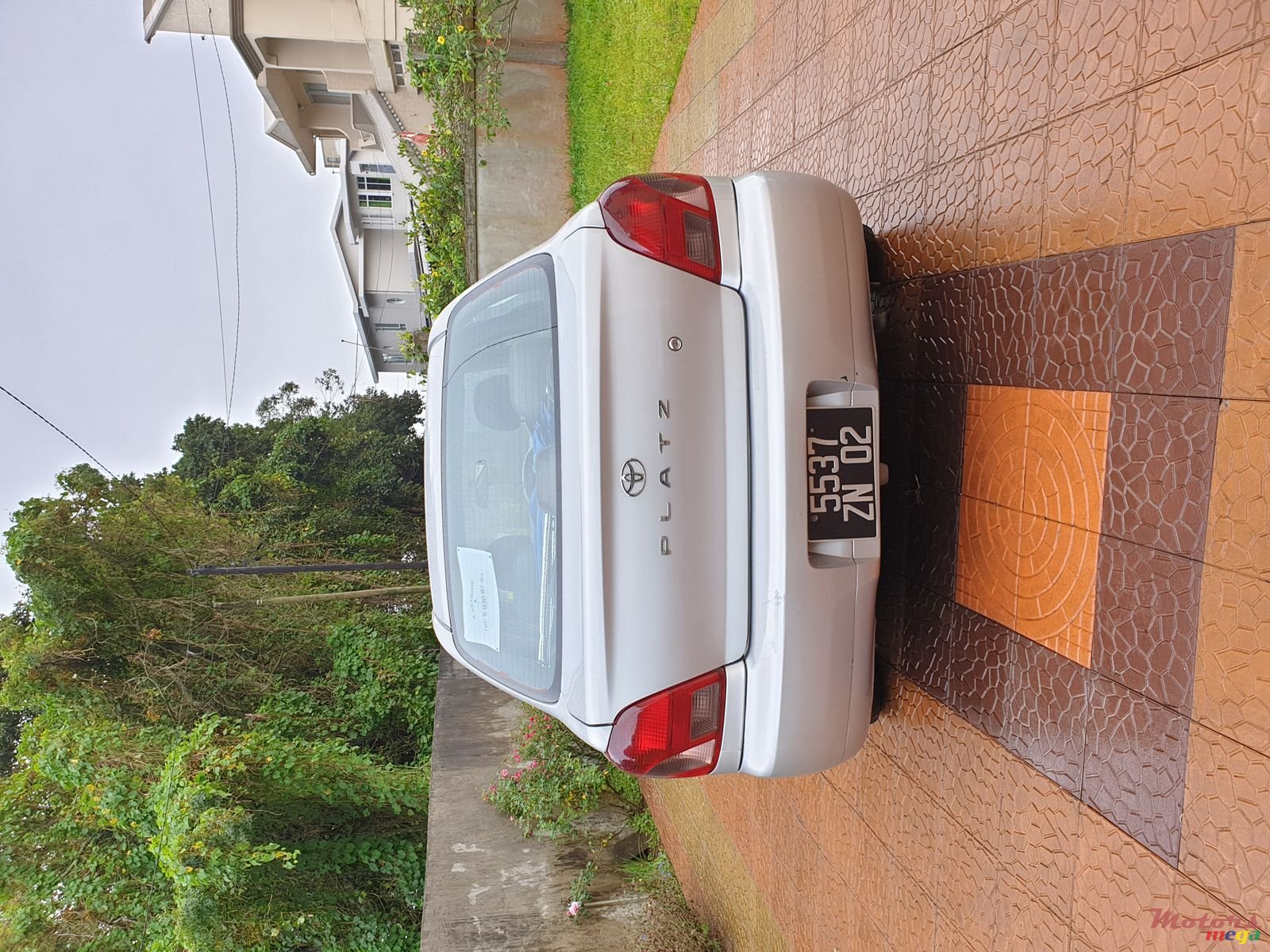 2002' Toyota photo #1