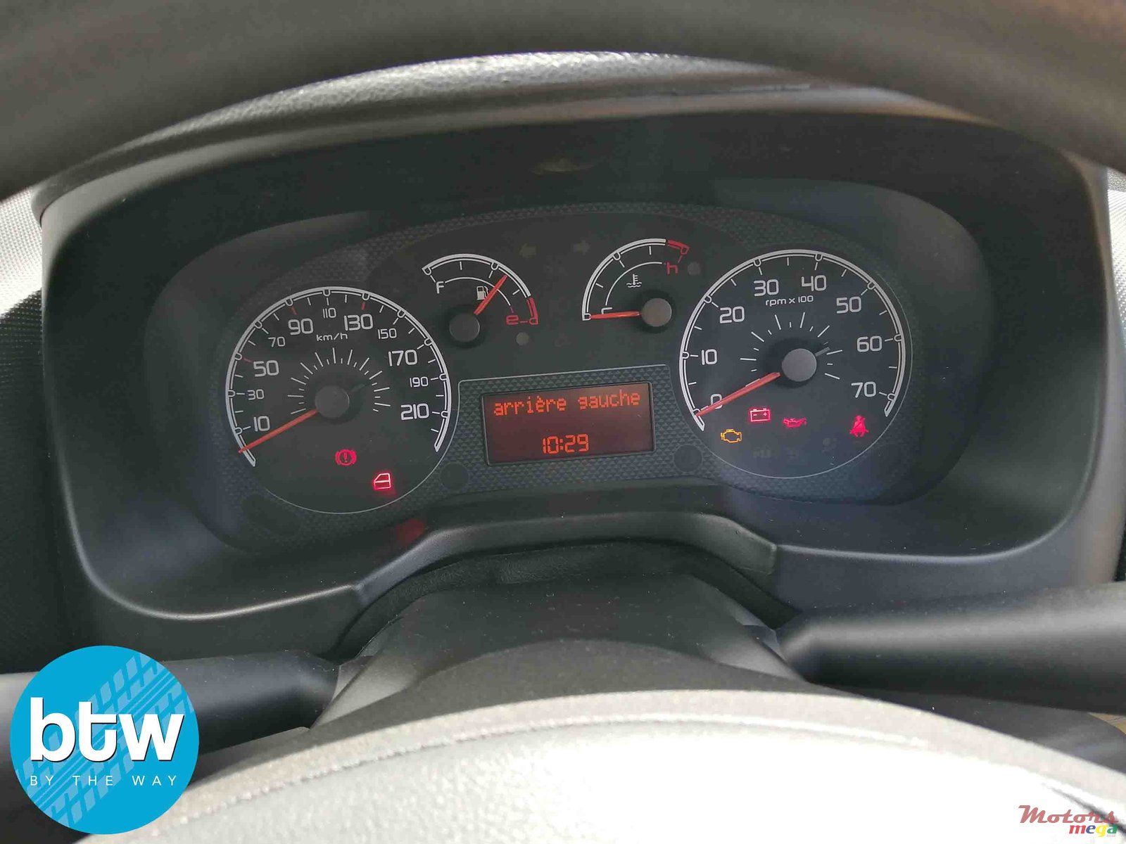 2012' Peugeot Bipper photo #7