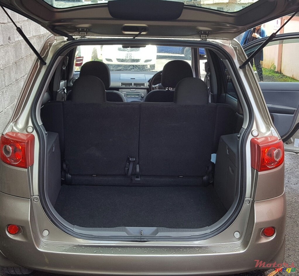 2006' Mazda Demio photo #3