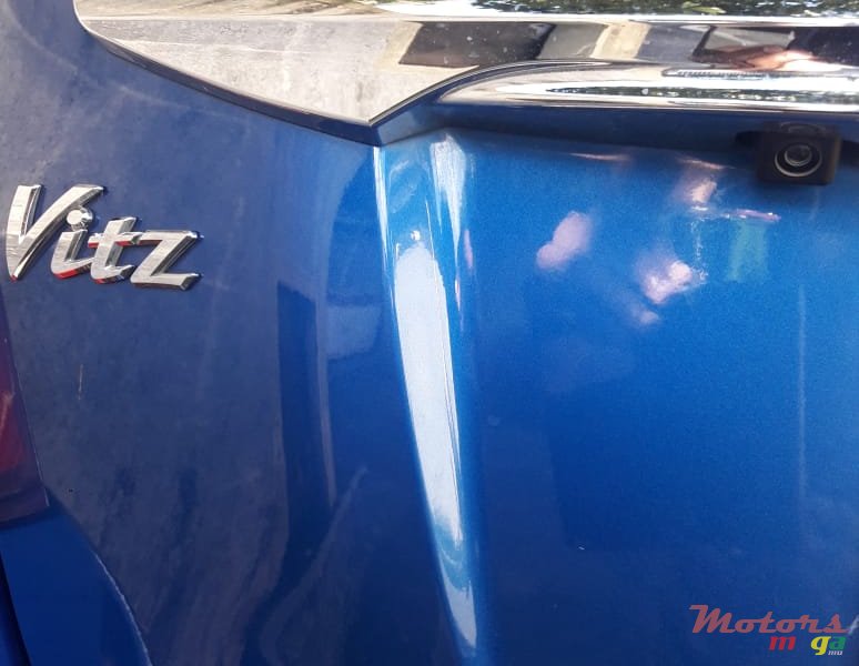 2016' Toyota Vitz photo #4