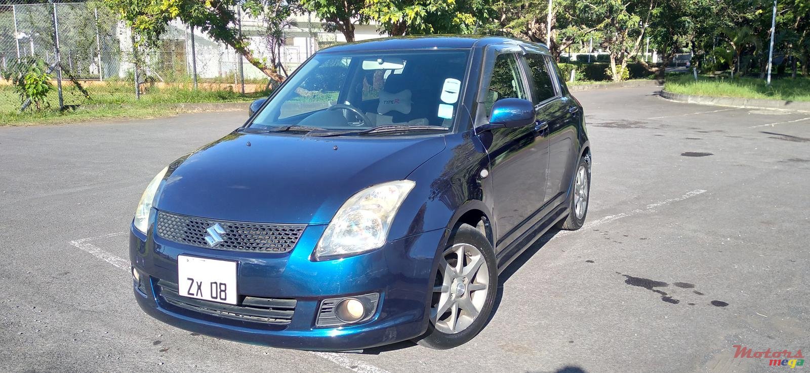 2008' Suzuki Swift photo #2