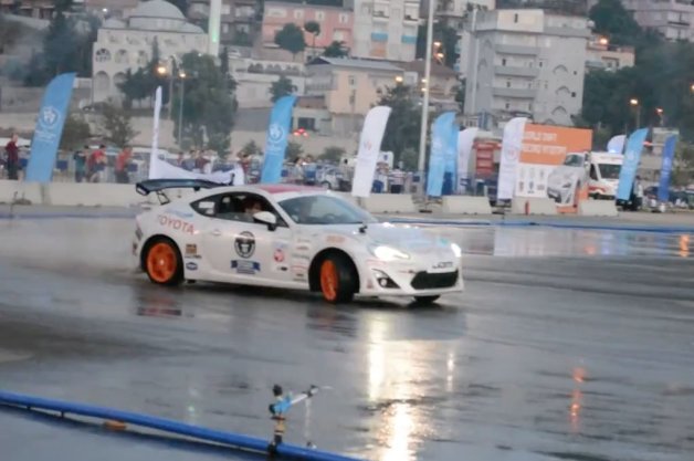 New Drifting World Record Set in Toyota GT86