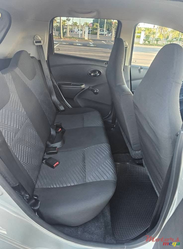 2018' Datsun Go photo #5