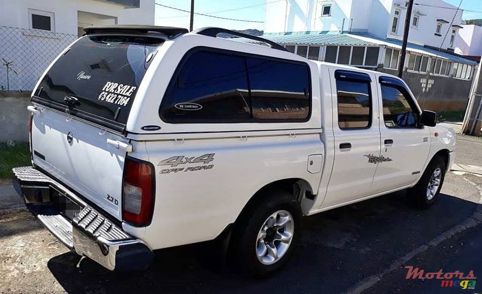 2010' Nissan Navara (2x4) call 54227164 photo #2