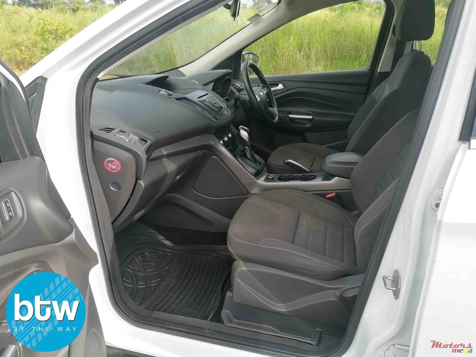 2014' Ford Kuga photo #4