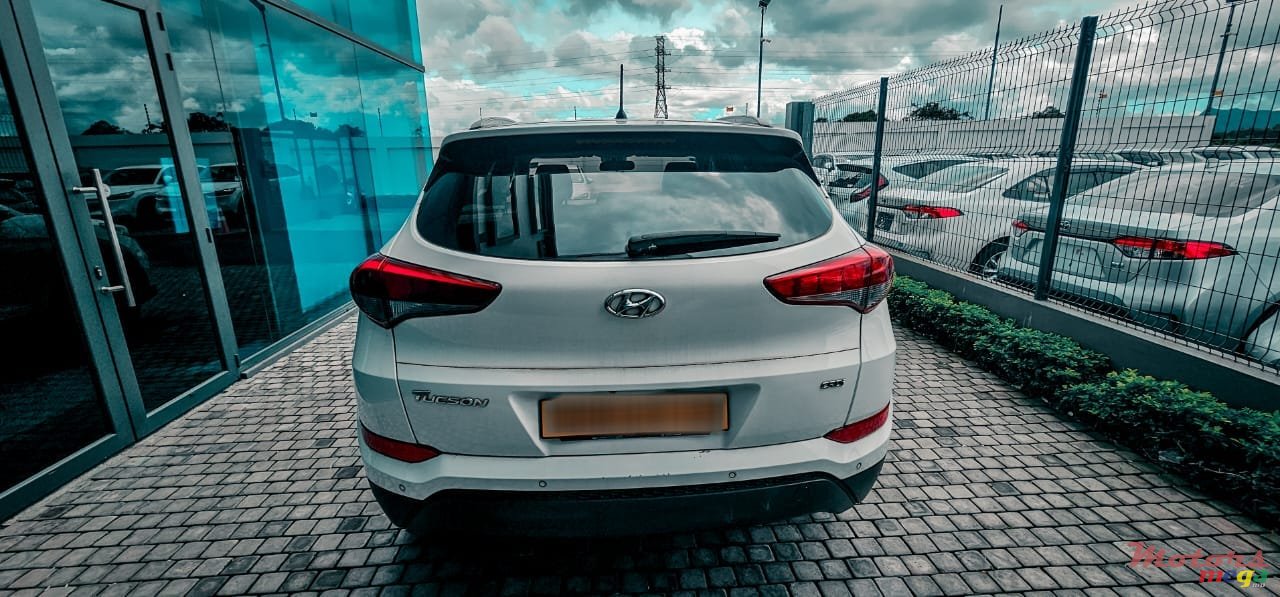 2016' Hyundai Tucson photo #3