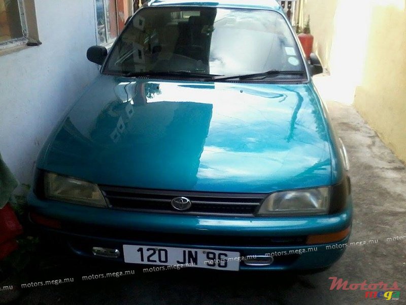 1996' Toyota Corolla photo #1