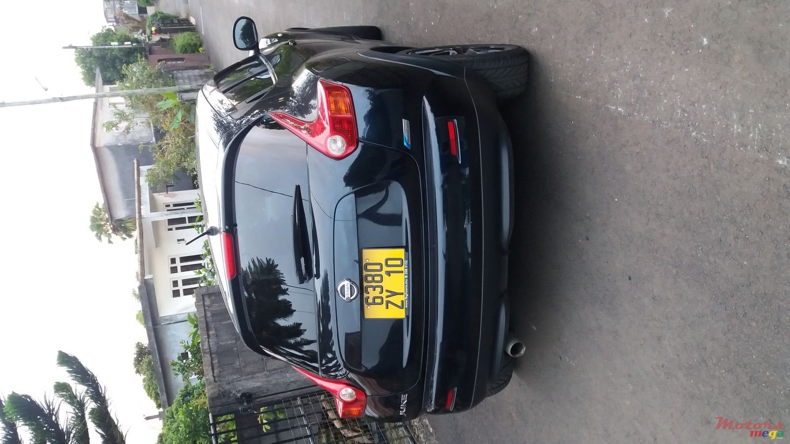 2010' Nissan Juke photo #3