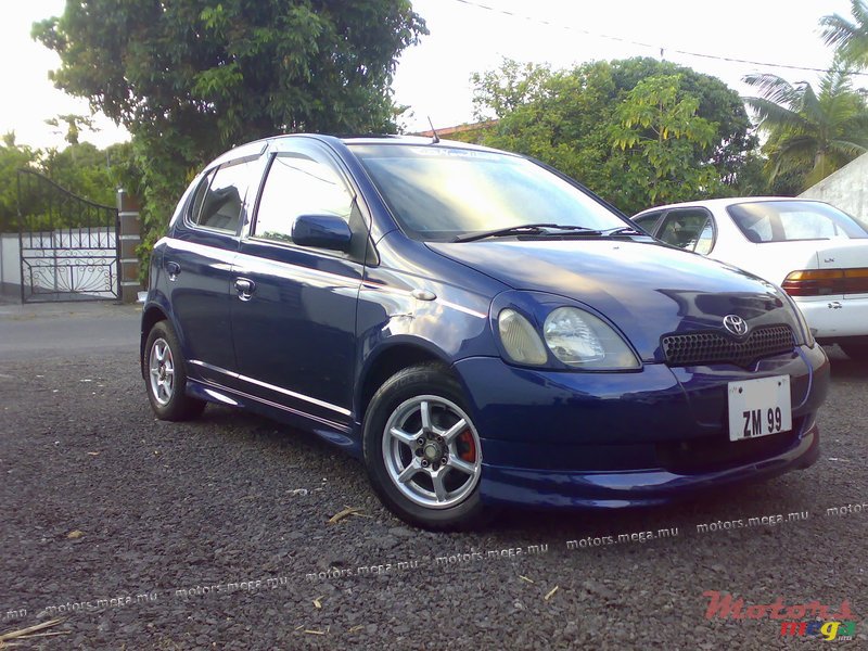 1999' Toyota vitz photo #1