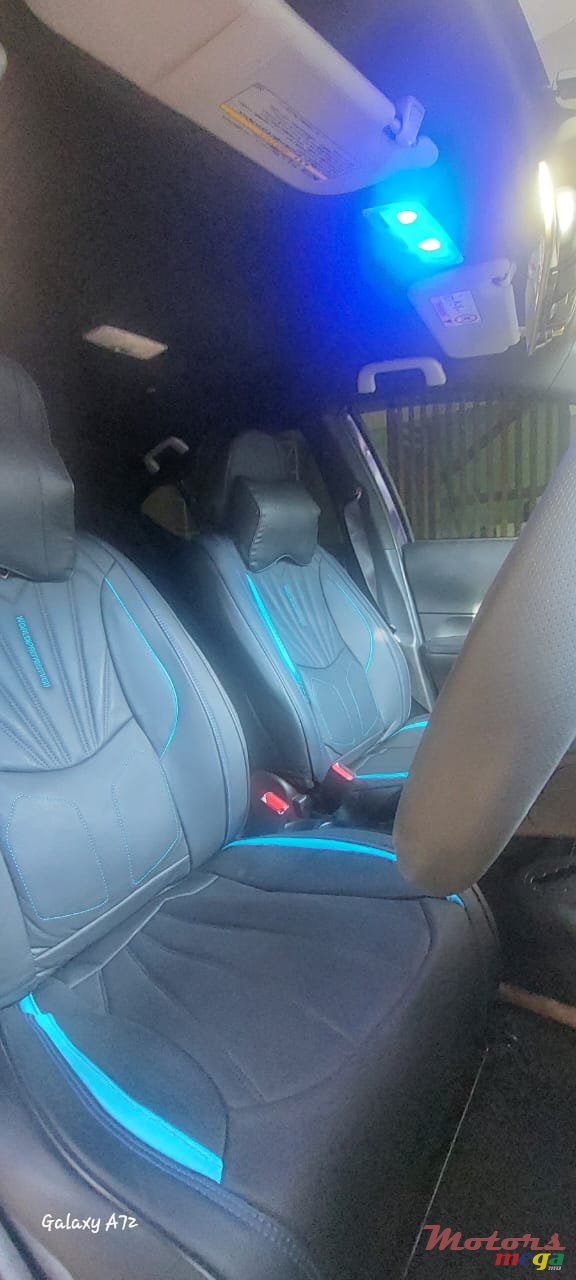 2018' Toyota Aqua photo #5