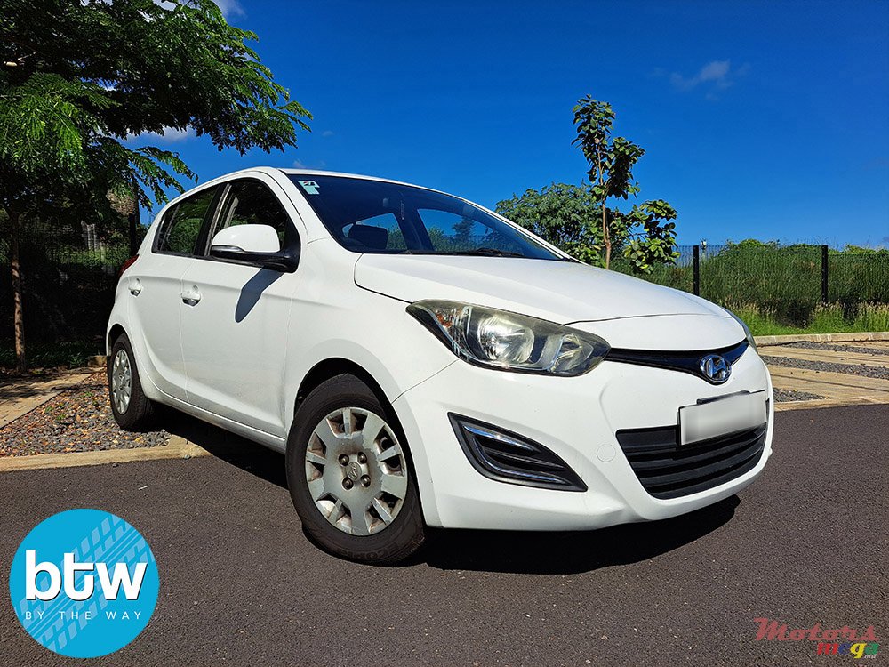 2015' Hyundai i20 photo #1
