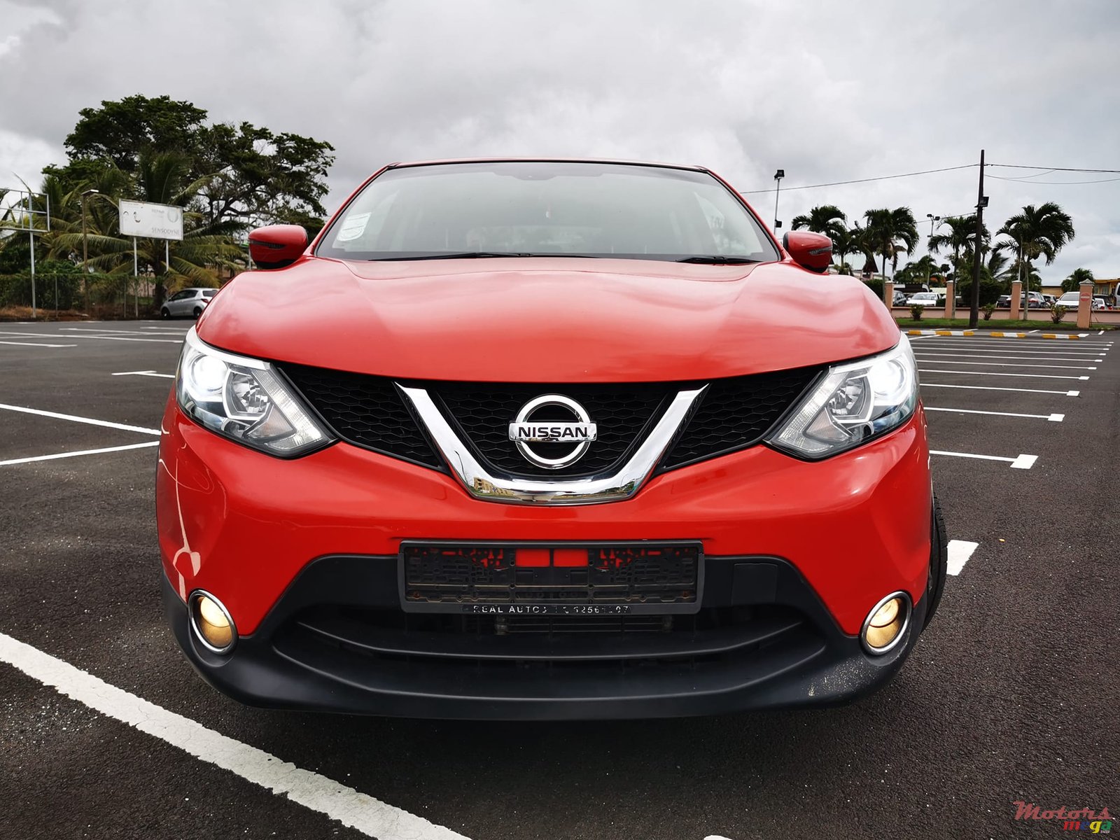 2015' Nissan Qashqai 1.2T photo #1